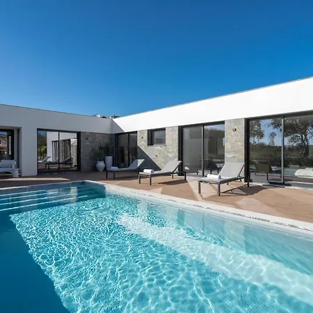 Silver Coast Luxury Vila *